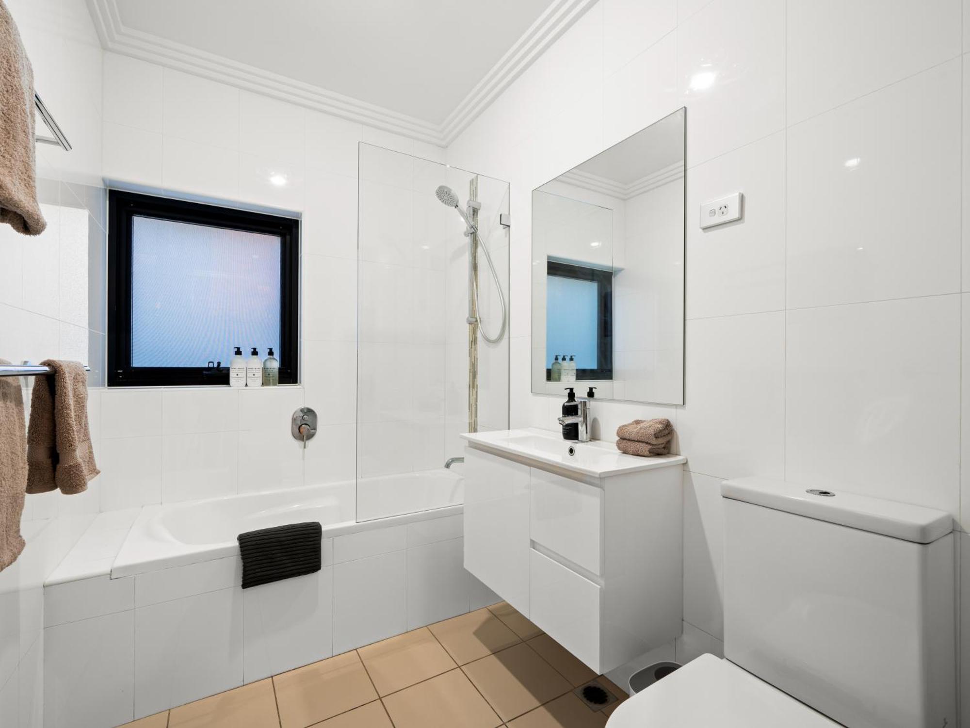 The Mitchell Bondi Apartment Сидни Екстериор снимка